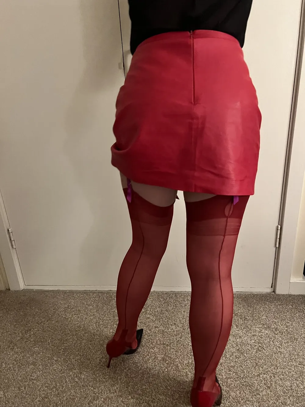 MILF dressed in stockings and skirt for night out #10