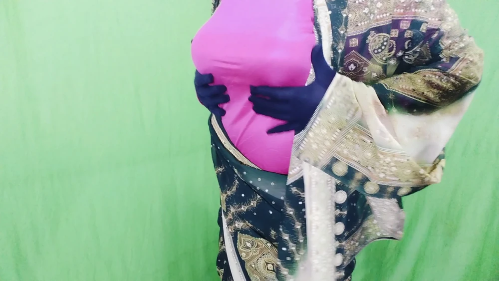 Beautiful Muslim girl saree sexy Indian  #5