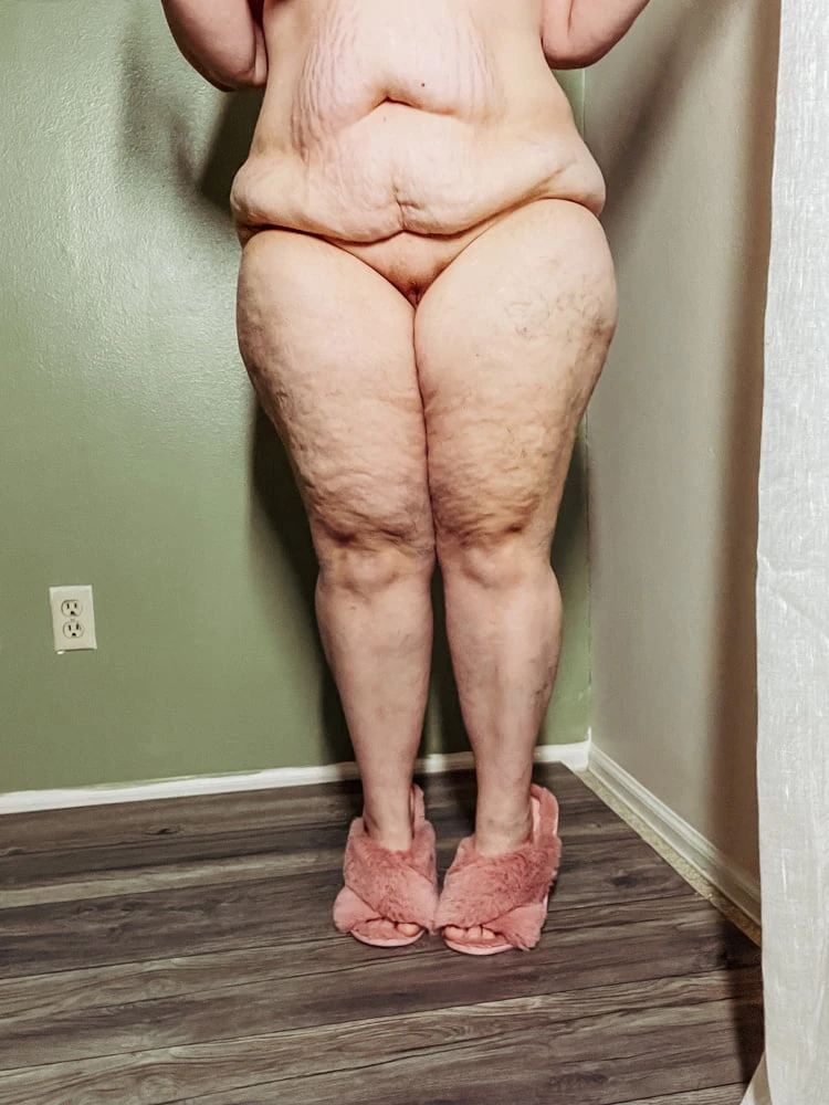 Fuzzy Pink Slippers BBW in Lingerie bends over blowjob  #42