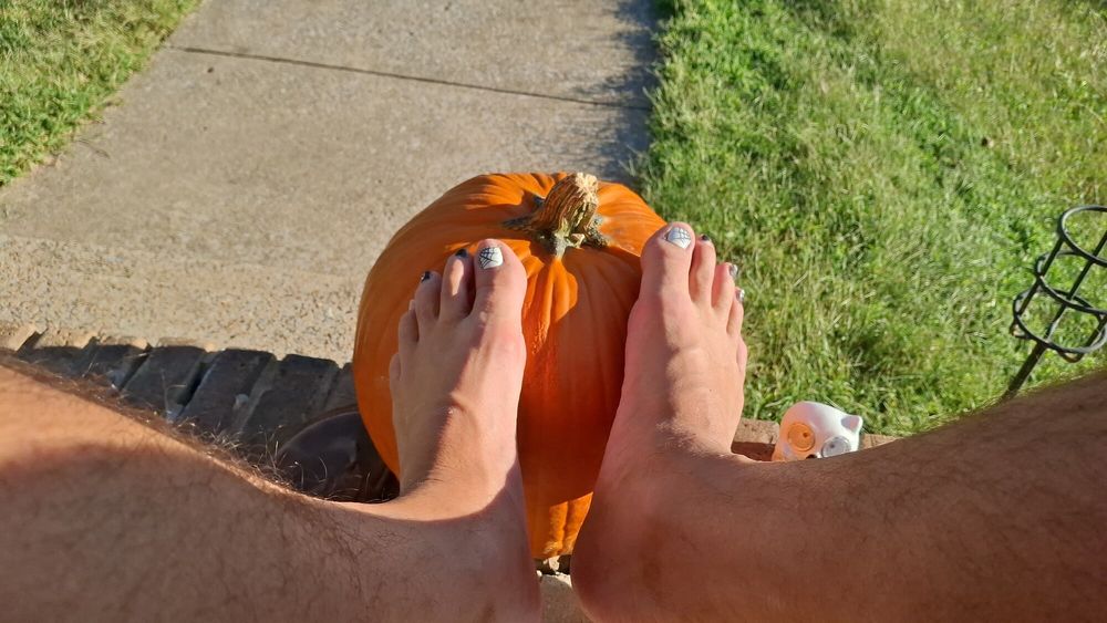 Pumpkin feet #19