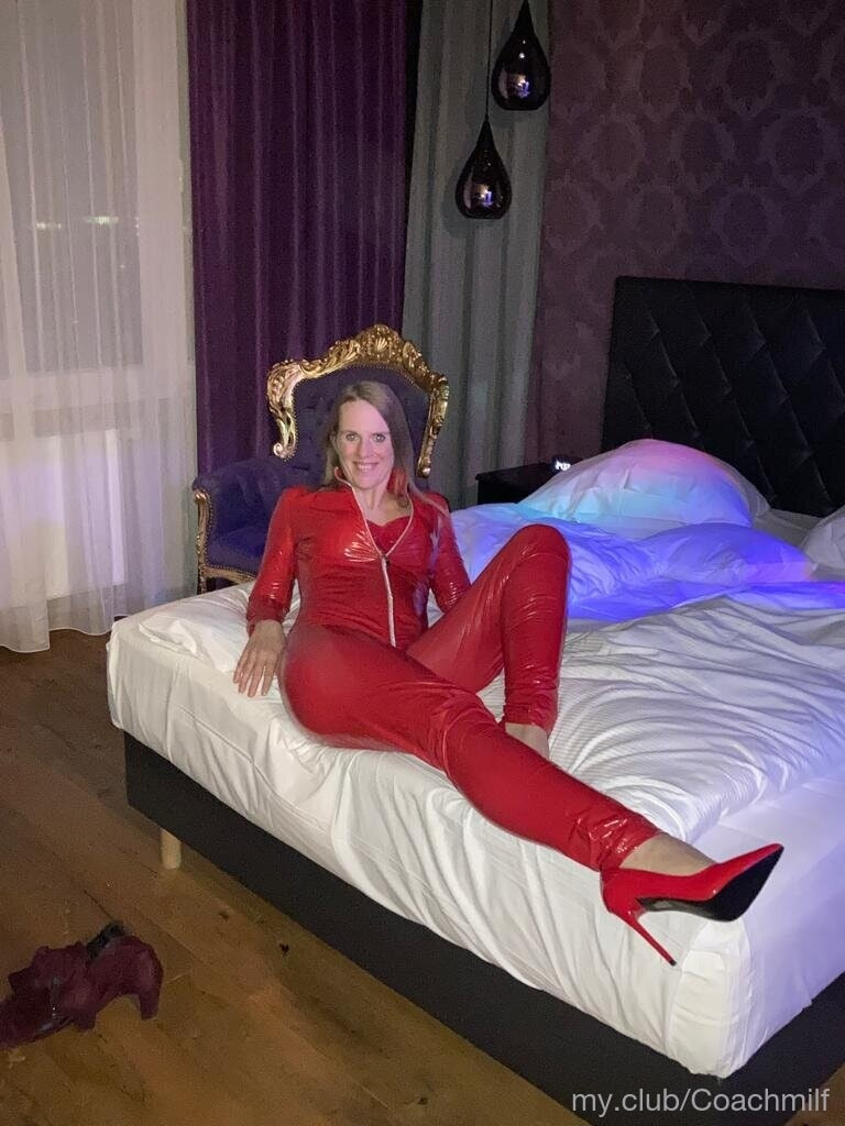 Coach milf Hannover  Free Photos