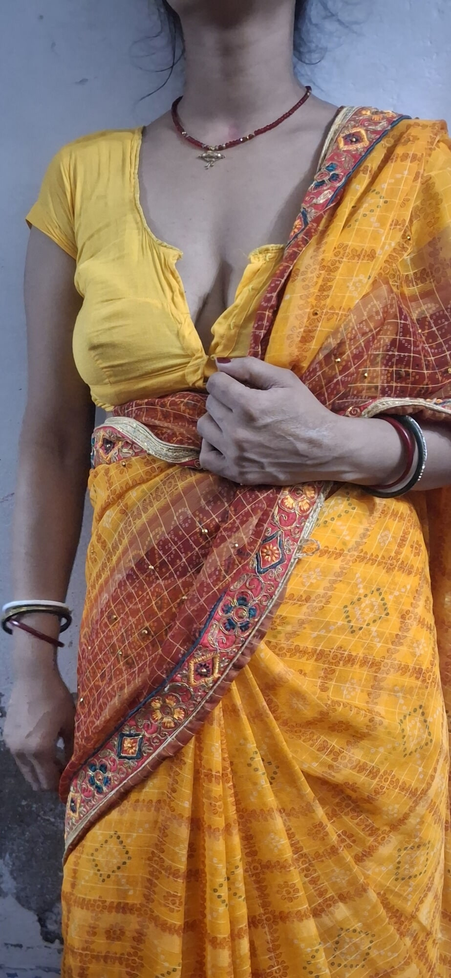 Yellow Hot new Photos #4