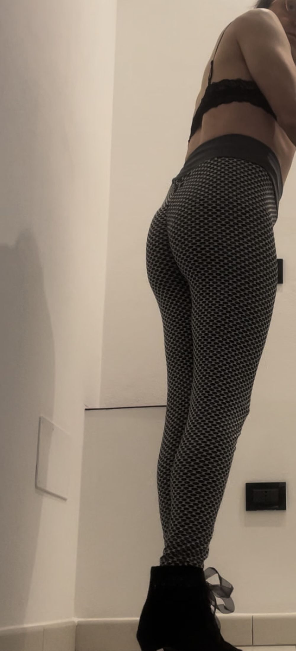 My foto in leggings  #2