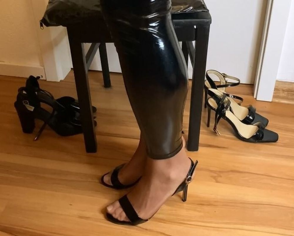 Eight Pairs of Black Heel Sandals #10