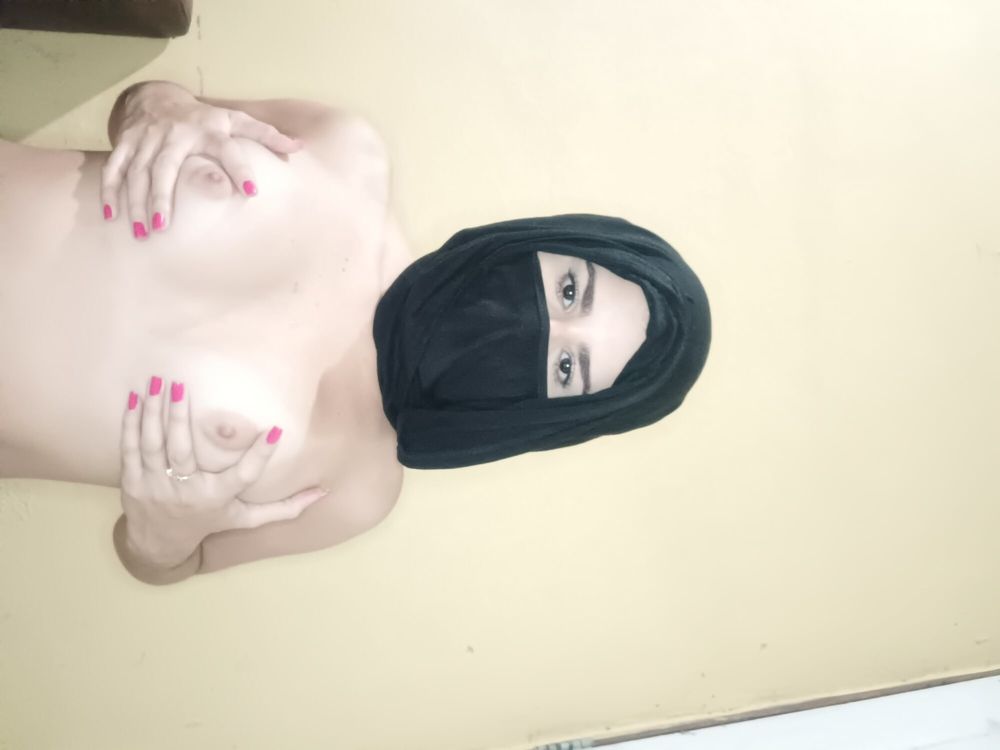 Sexy HOT Horny Arab Showing Ass, Tits And Boobs In HIjab #2