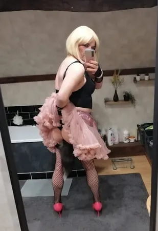 sissy pink         