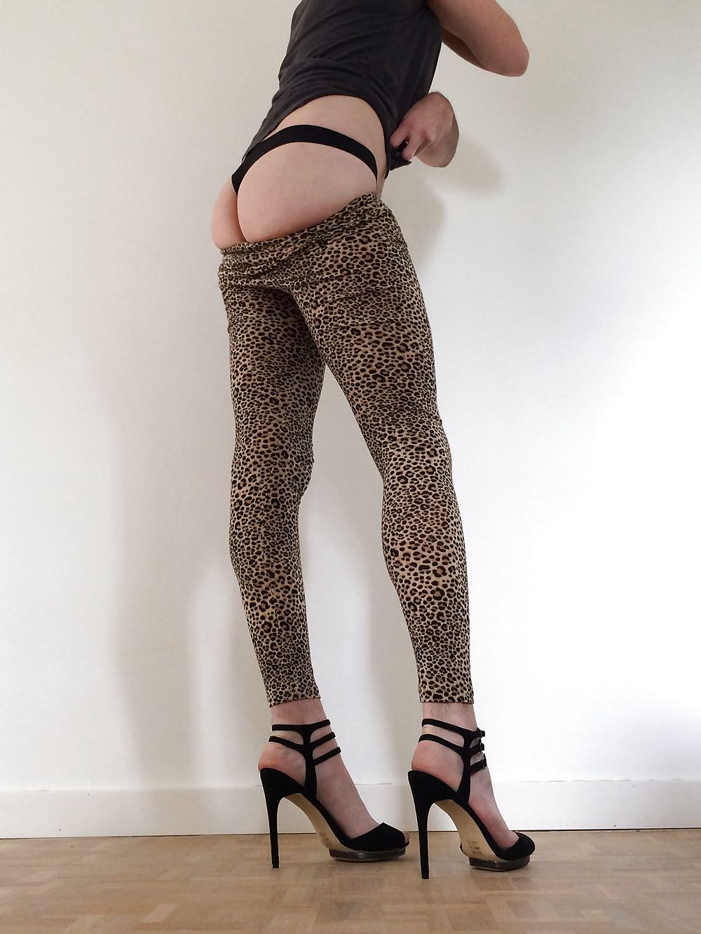 Leopard leggings & black thong #9