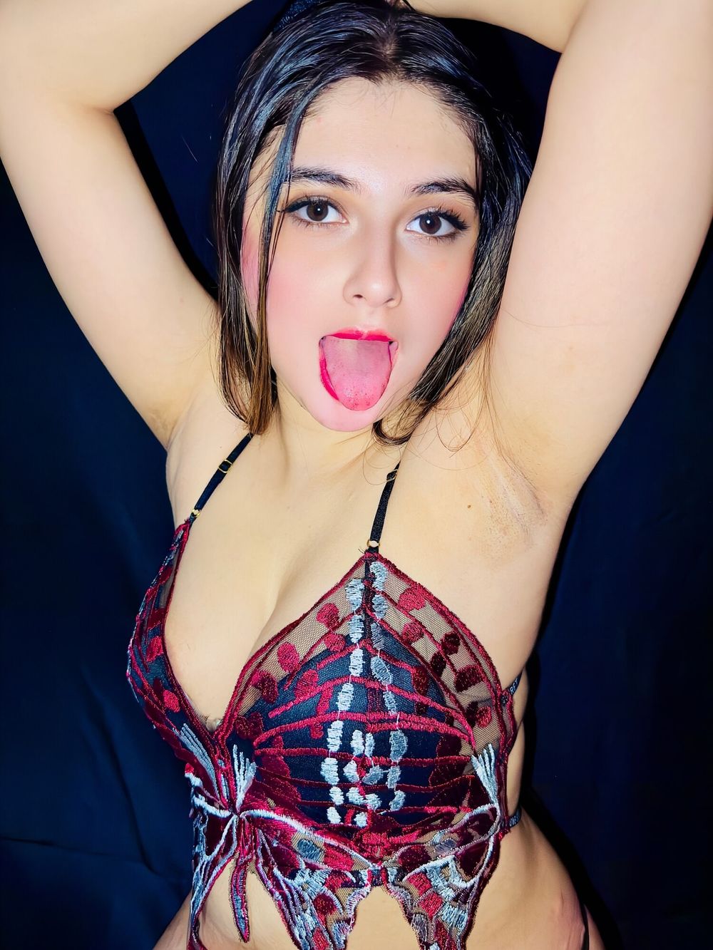 Showing My armpit  #4