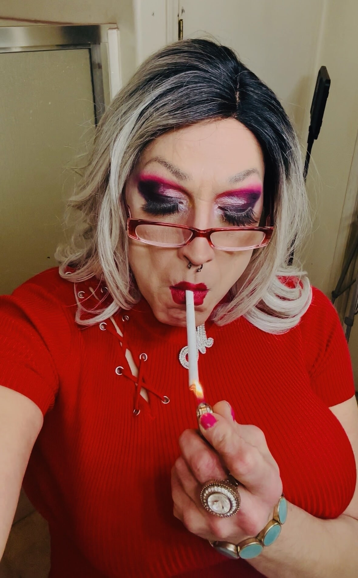 Marilyn Smoking Masturbation  #12