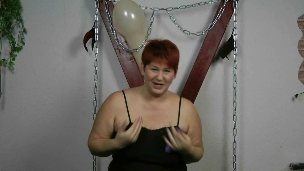 Hot games with balloons #22