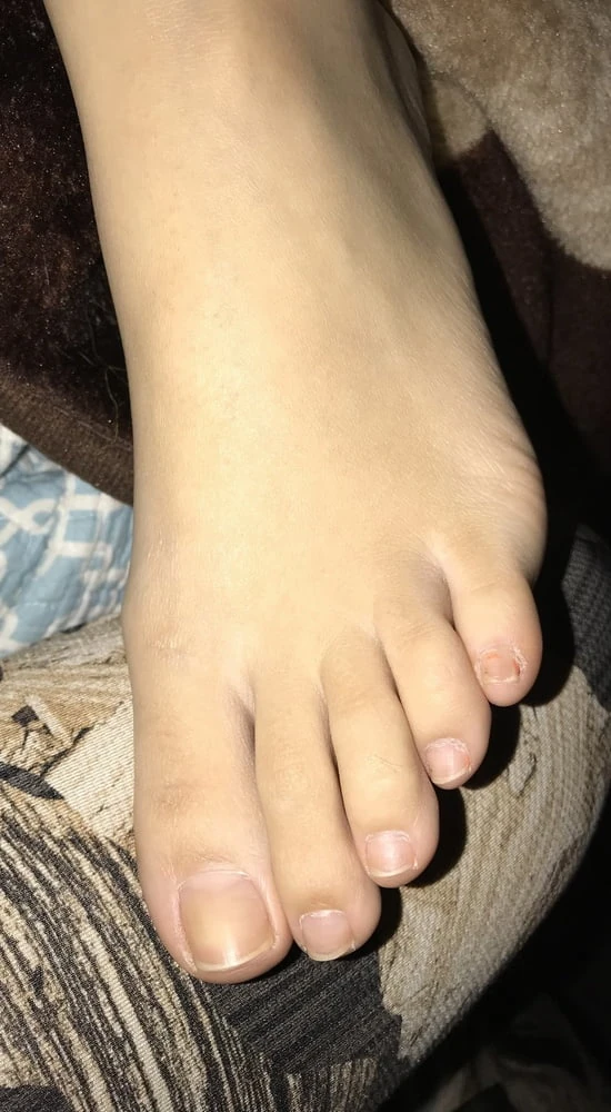 Cum Covered Latina Toes #8