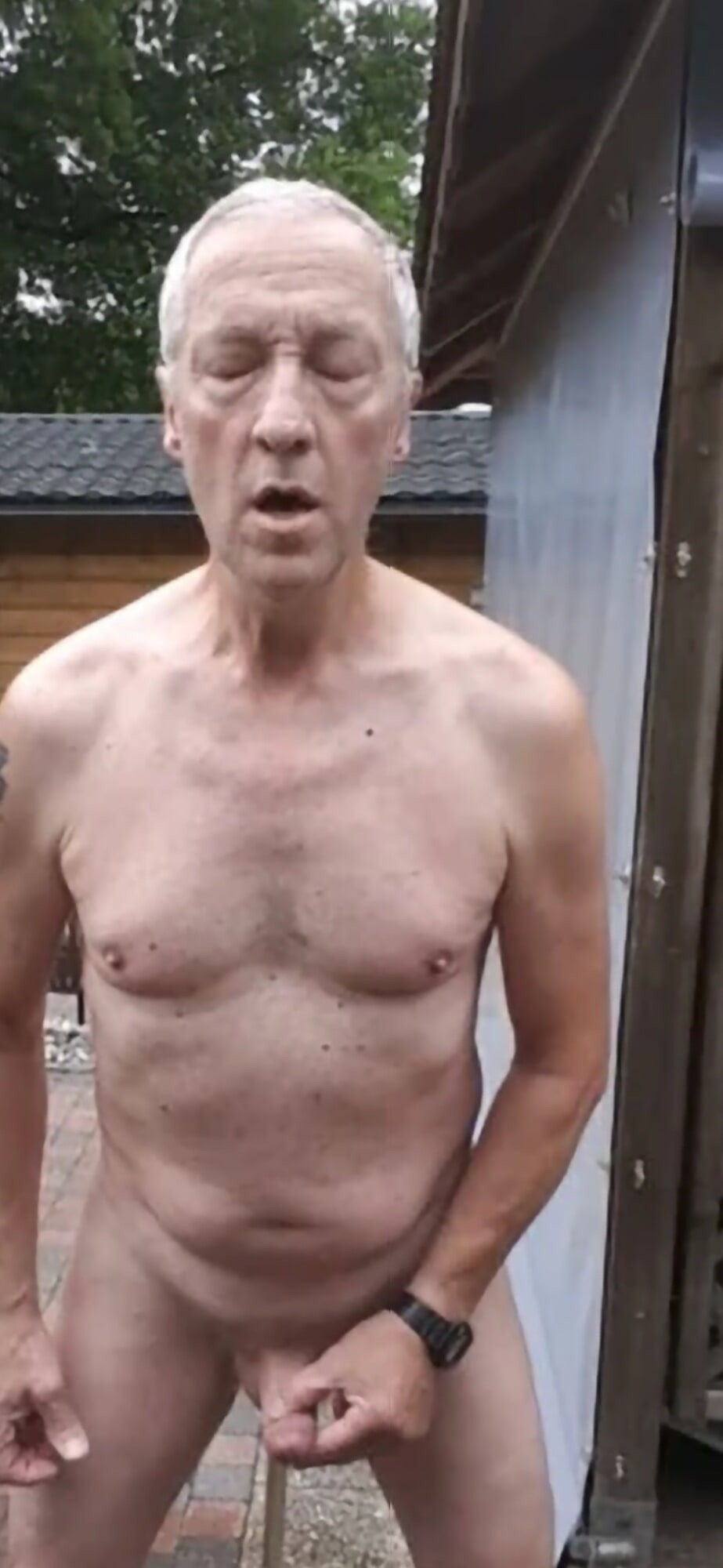 EXHIBITIONIST BIG DICK GRANDPA CLOSE UP CUMSHOT #8