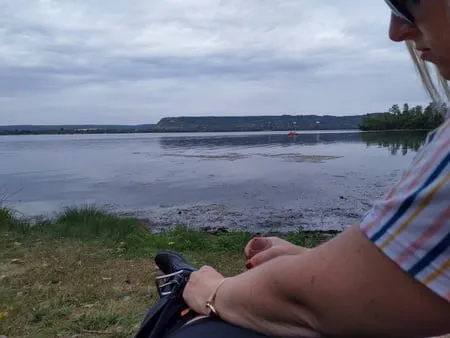 exhib and public blowjob by the lake         