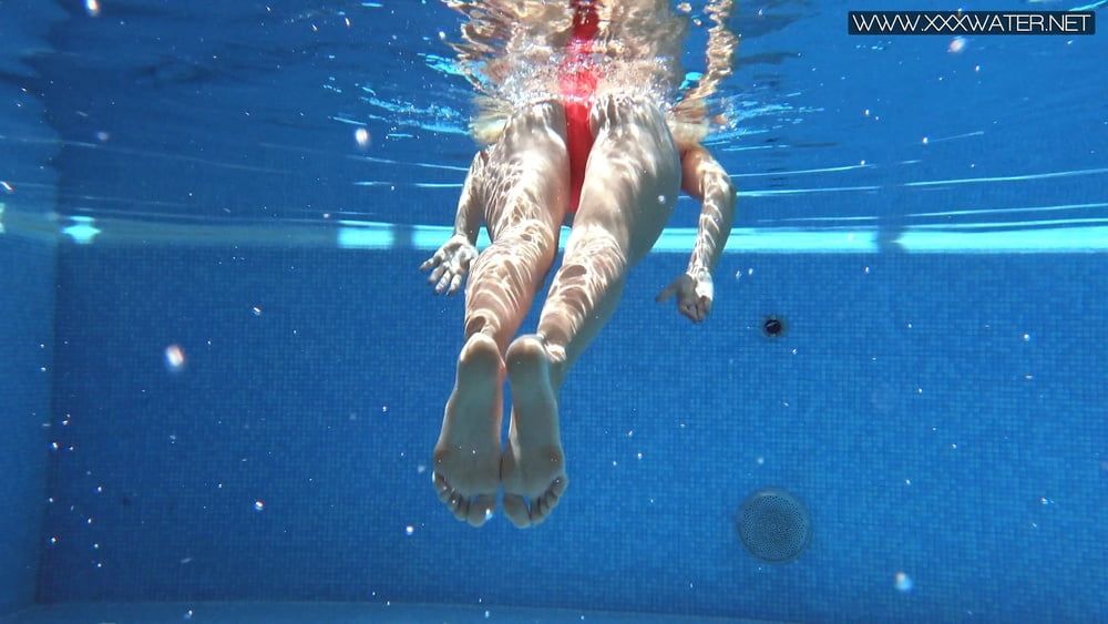  Mary Kalisy Pt.1 Underwater Swimming Pool Erotics #43