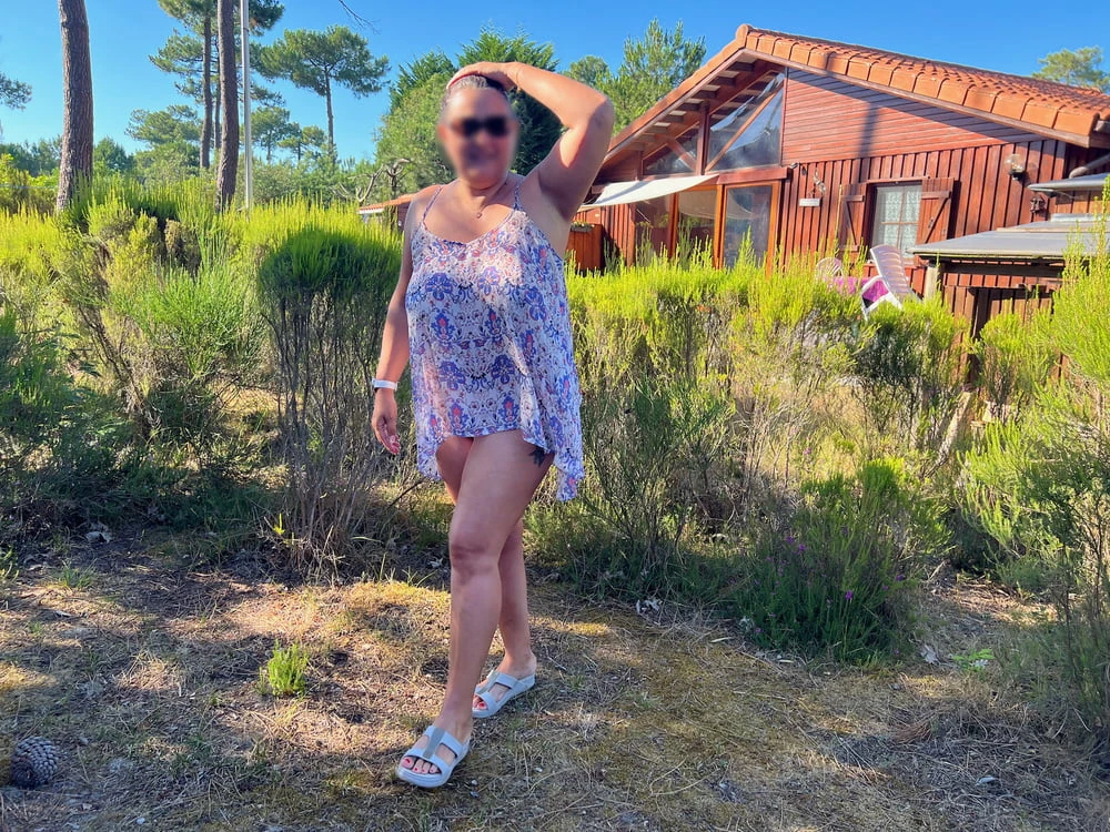 A shaved pussy in the sun - Jul 2022 #3