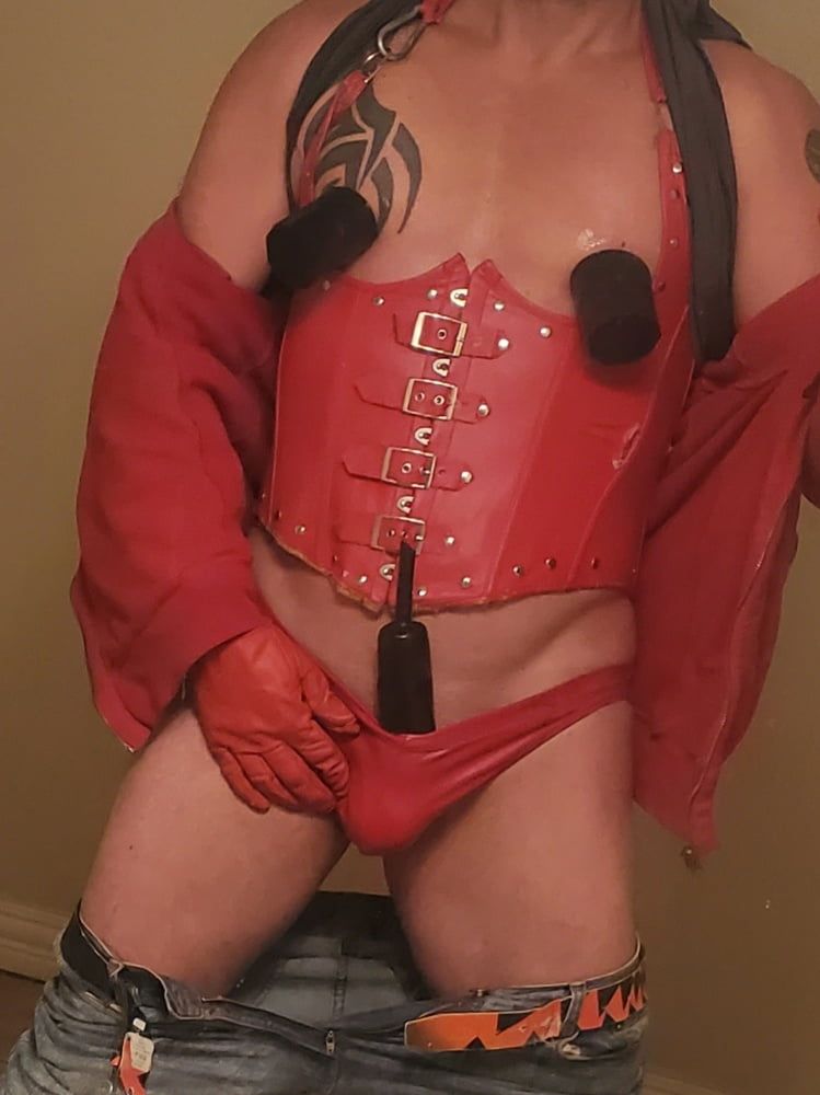 Red corset & gloves #3