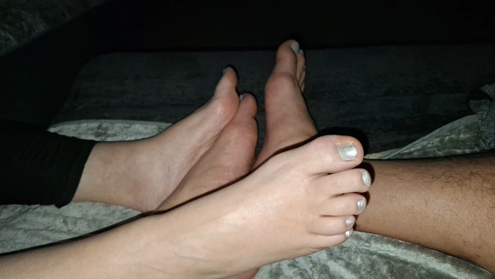 For barefoot, feet and toes lovers #16