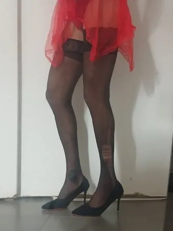 red nightie black stoking high heels         