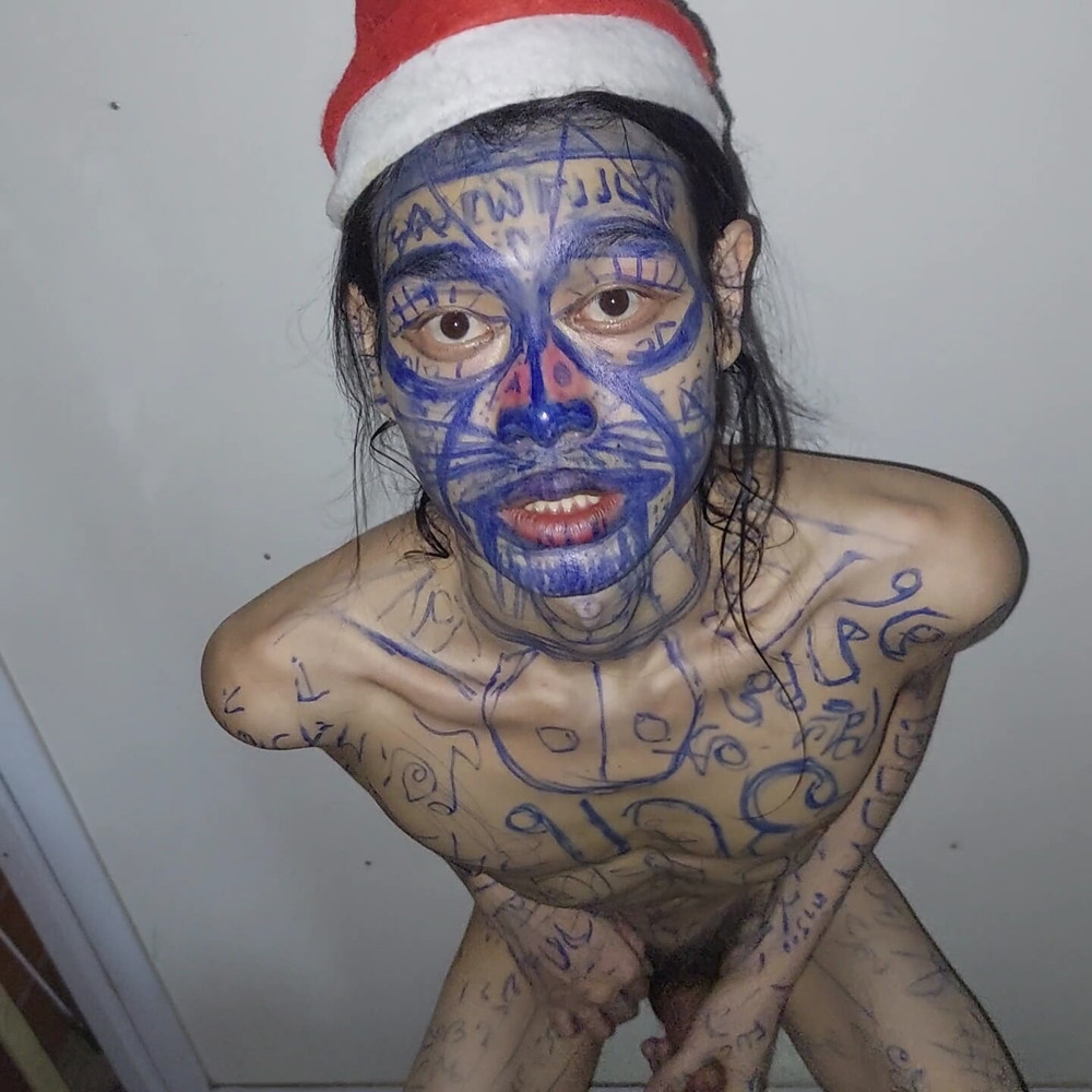 Masturbate with funny body paint #27
