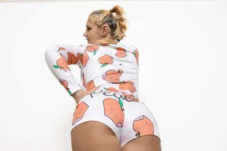 Peach ass         