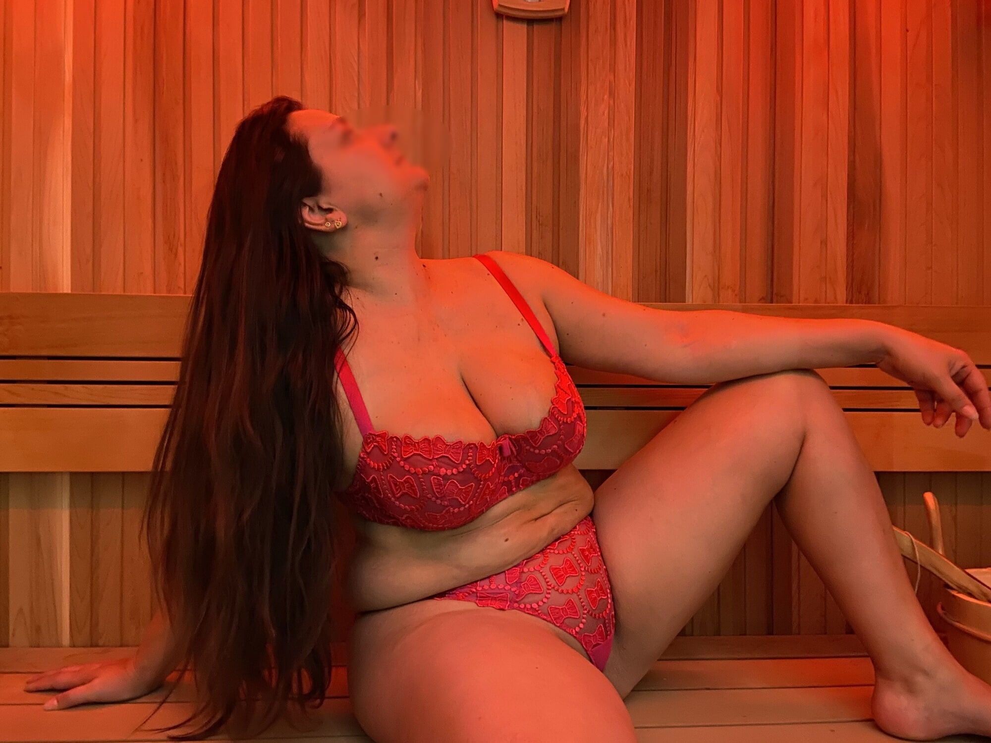 My body in the heat of the sauna #5