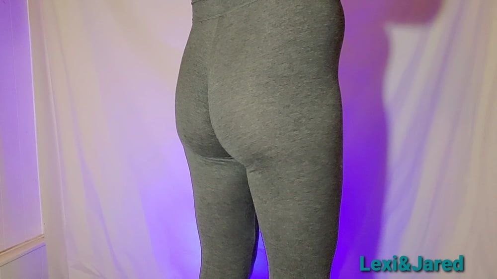 Big Ass in Yoga Pants Bubble Butt PAWG #24