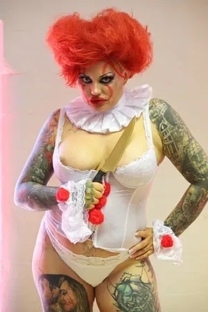 if pennywise was a whore         