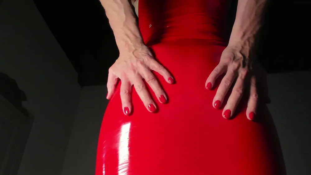 Ass flash in red latex #2