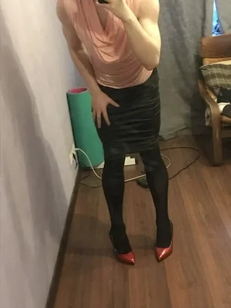 sissy secretary         