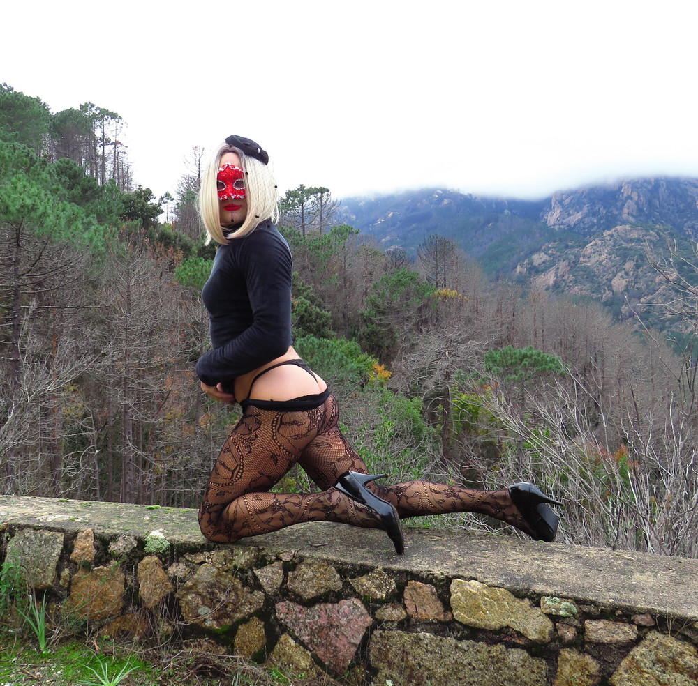 Frill of Lace Pantyhose. Kinky Blonde. #31