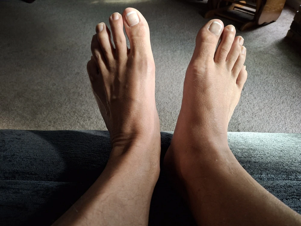 I need my toes sucked #2