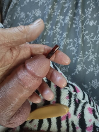 Daddy's first self sounding with smooth hairstick