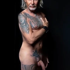ARTISTIC NUDE