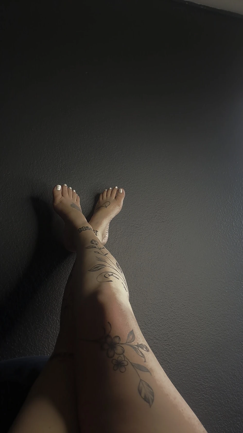 Legs & Feet #18