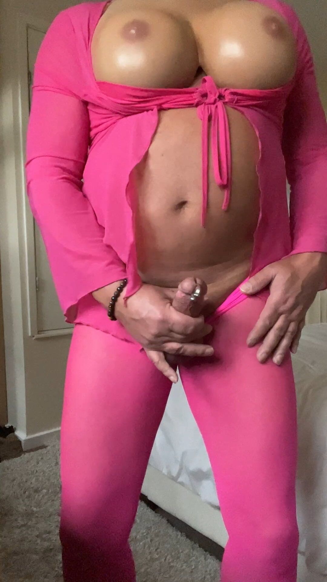 Amateur crossdresser Kellycd2022 in pink seamless pantyhose  #44