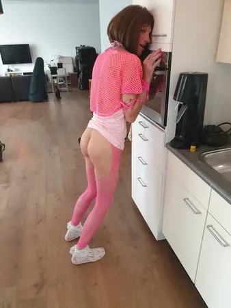 tgirl riley in pink         