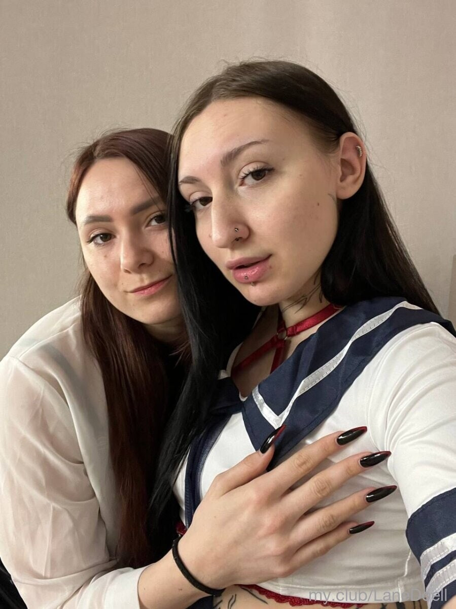 Hild ​​and ​​Blair Free Photos #27