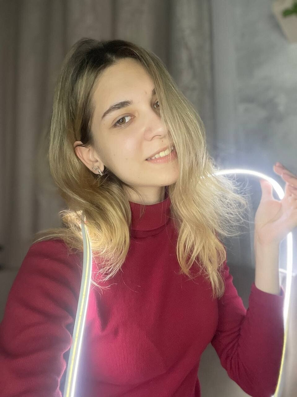 Cassandra Free Photos #12