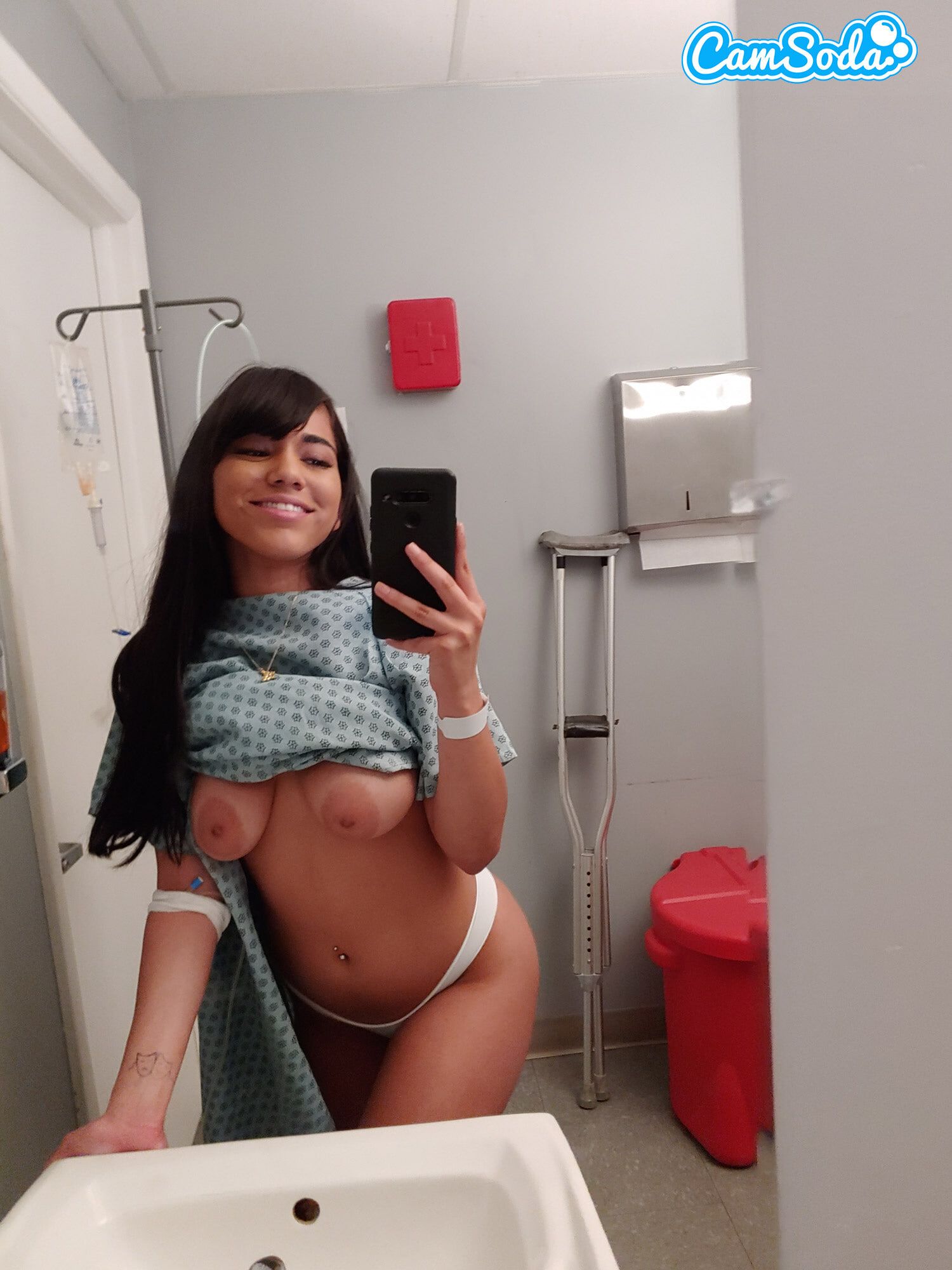 Big bootied latina teen gets horny in the ER