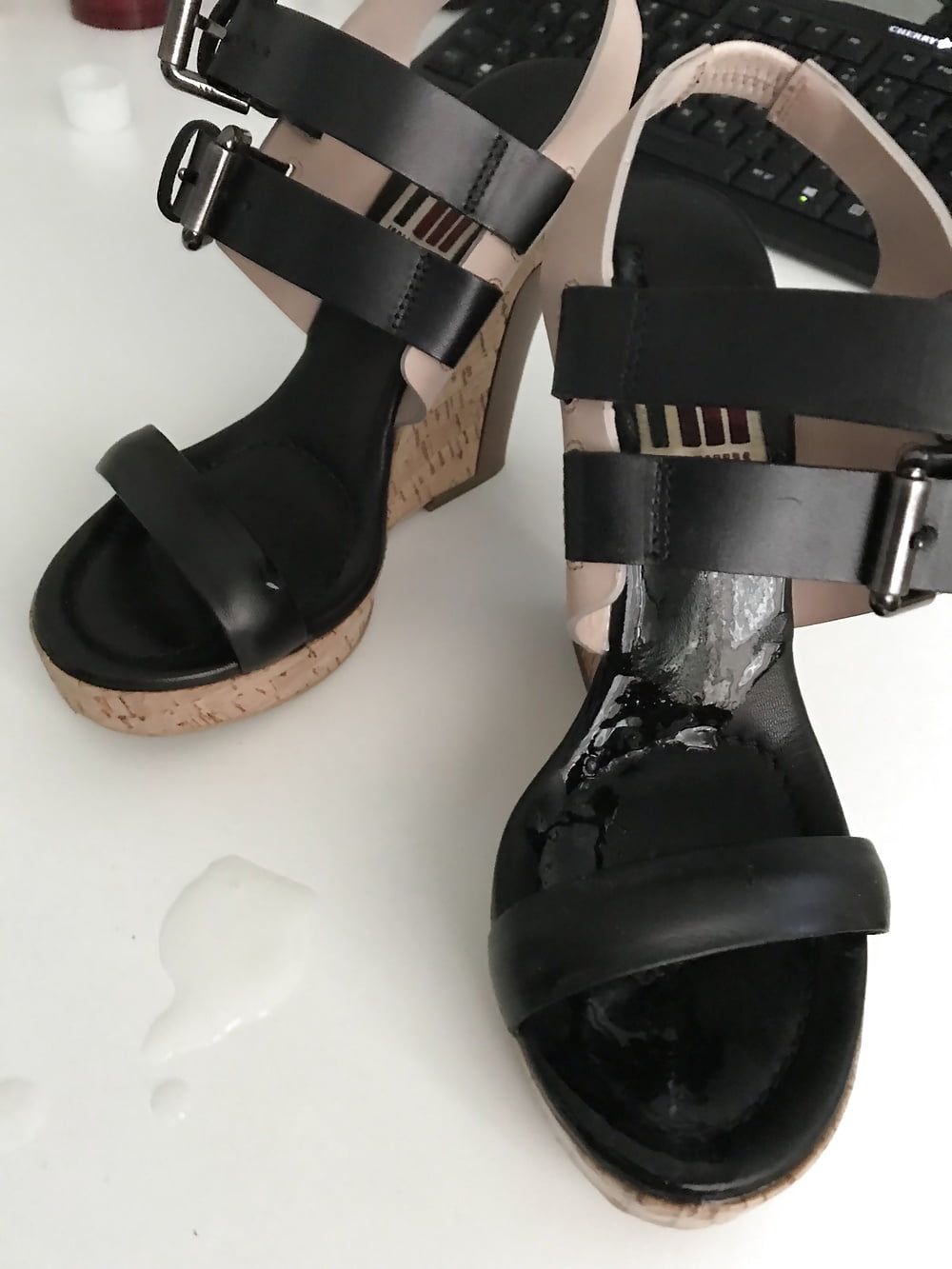 I&amp;#039;M ISOLA MARRAS Leather Wedges Fuck #9