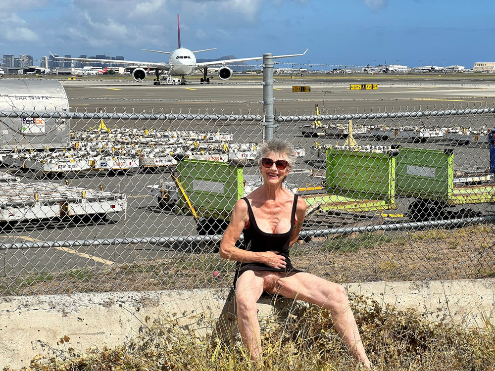 Sightseeing at the Airport #18