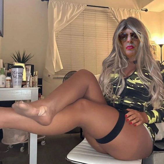 Culoness transgender