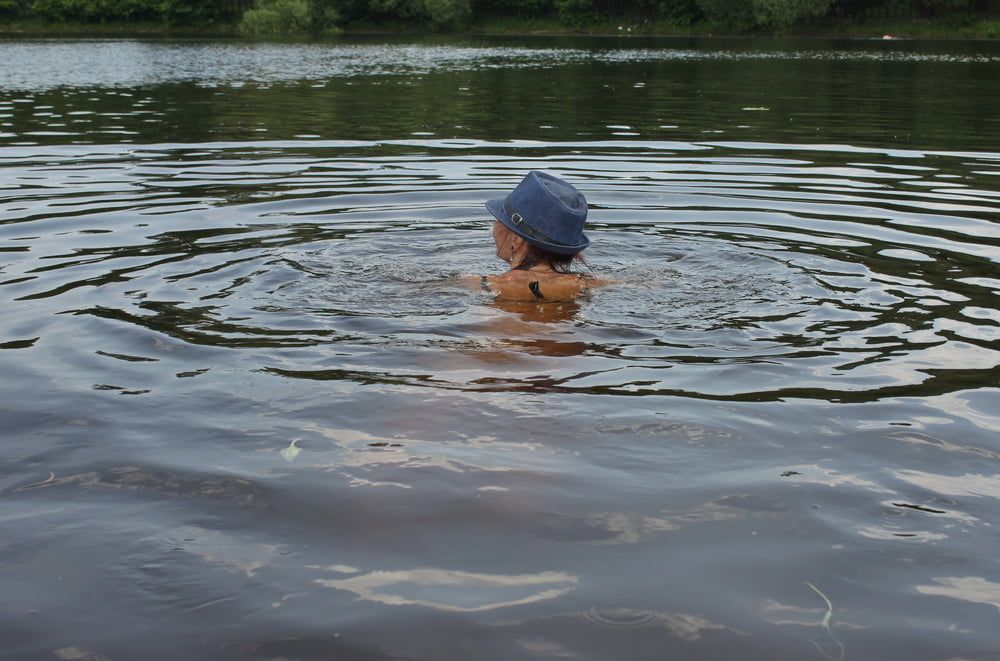 Bathing in Timiryazev-pond #7