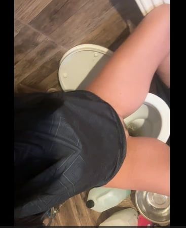 Beautiful MilfyCalla with hungry pussy pee in the toilet, pi
