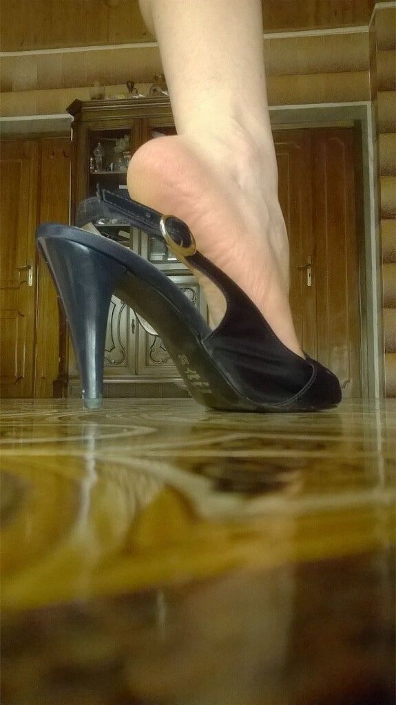 Sexy high heels and feet 💖 #5