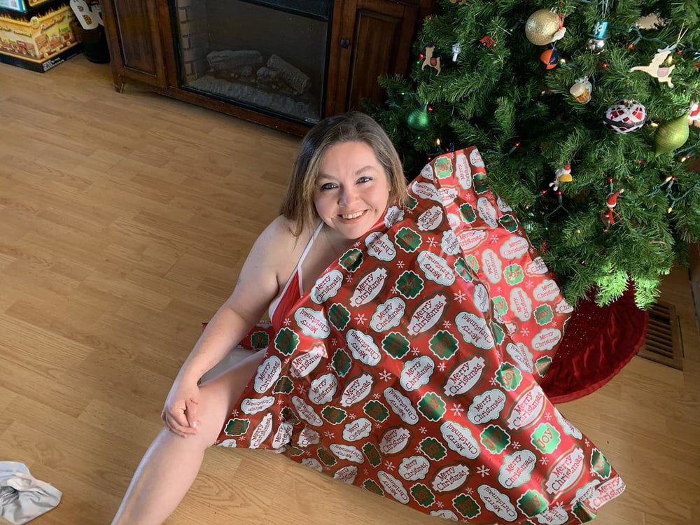 Sexy BBW Pussy Under the Tree #35