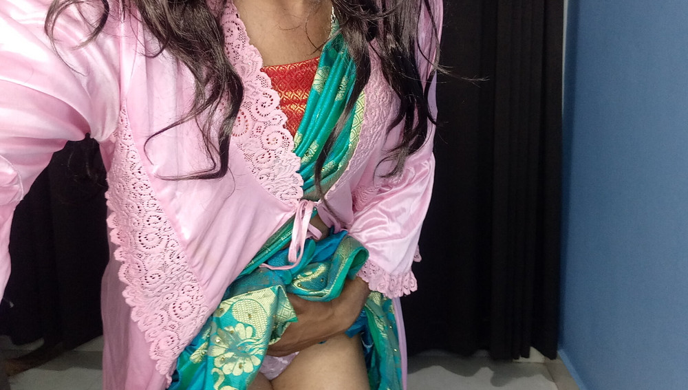 Indian stepmom sexy blou saree and peticot #4