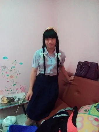 ladyboy student high school ep          