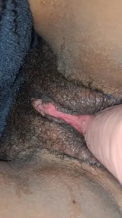 nice pussy shot dripping         