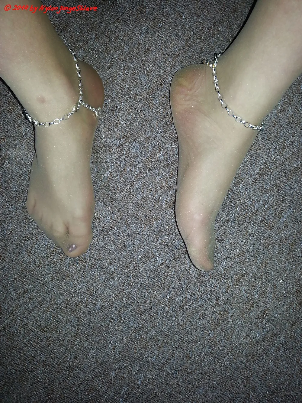 DevoteCindy77: Feet in Pantyhose #2